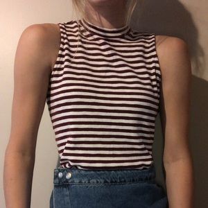 GAP SLEEVELESS MOCK NECK SWEATER